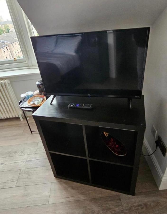Luxury Double Room With Private Bathroom Эдинбург Экстерьер фото